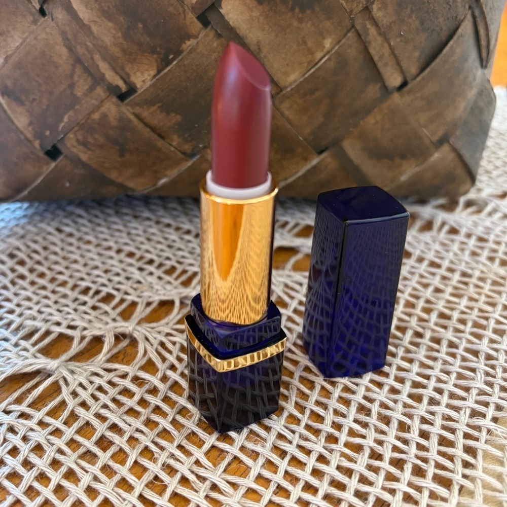 Estee Lauder Electric‎ Intense Lip Creme # 737 ELECTRIFIED Lipstick NWOB